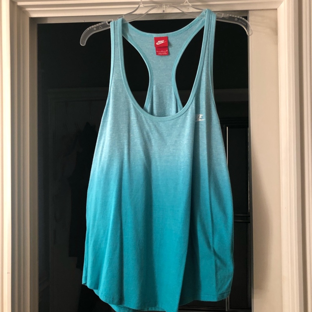 Nike workout tank top